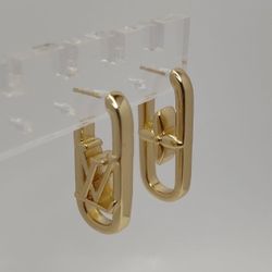 Beautiful Earrings $30