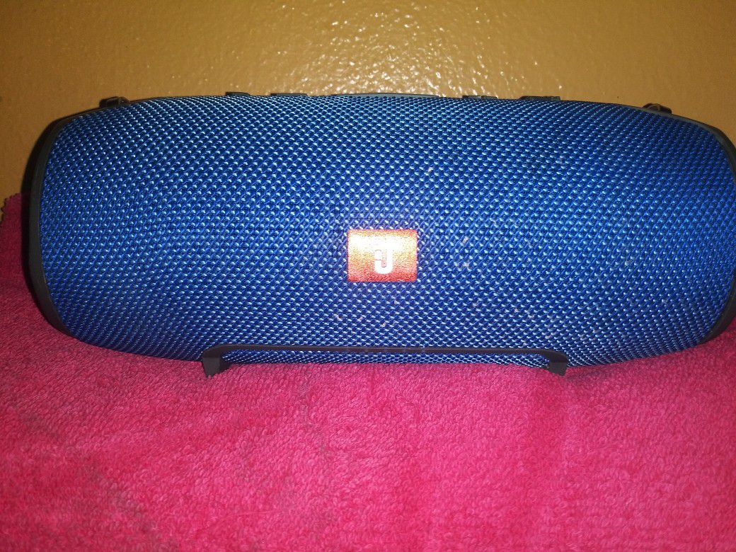 JBL Extreme Bluetooth Speaker