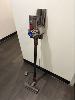 Dyson V7 Vacuum