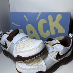 Size 12 - Nike Travis Scott x Zoom Field Jaxx Light Chocolate