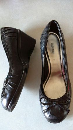 Black Wedge Heels