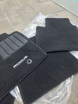 Nissan Rogue Black Carpet Floor Mats Set OEM (Factory Orignal)