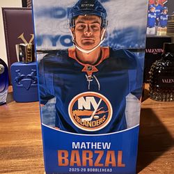 Matt Barzal 2025-2026 Bobble Head UBS
