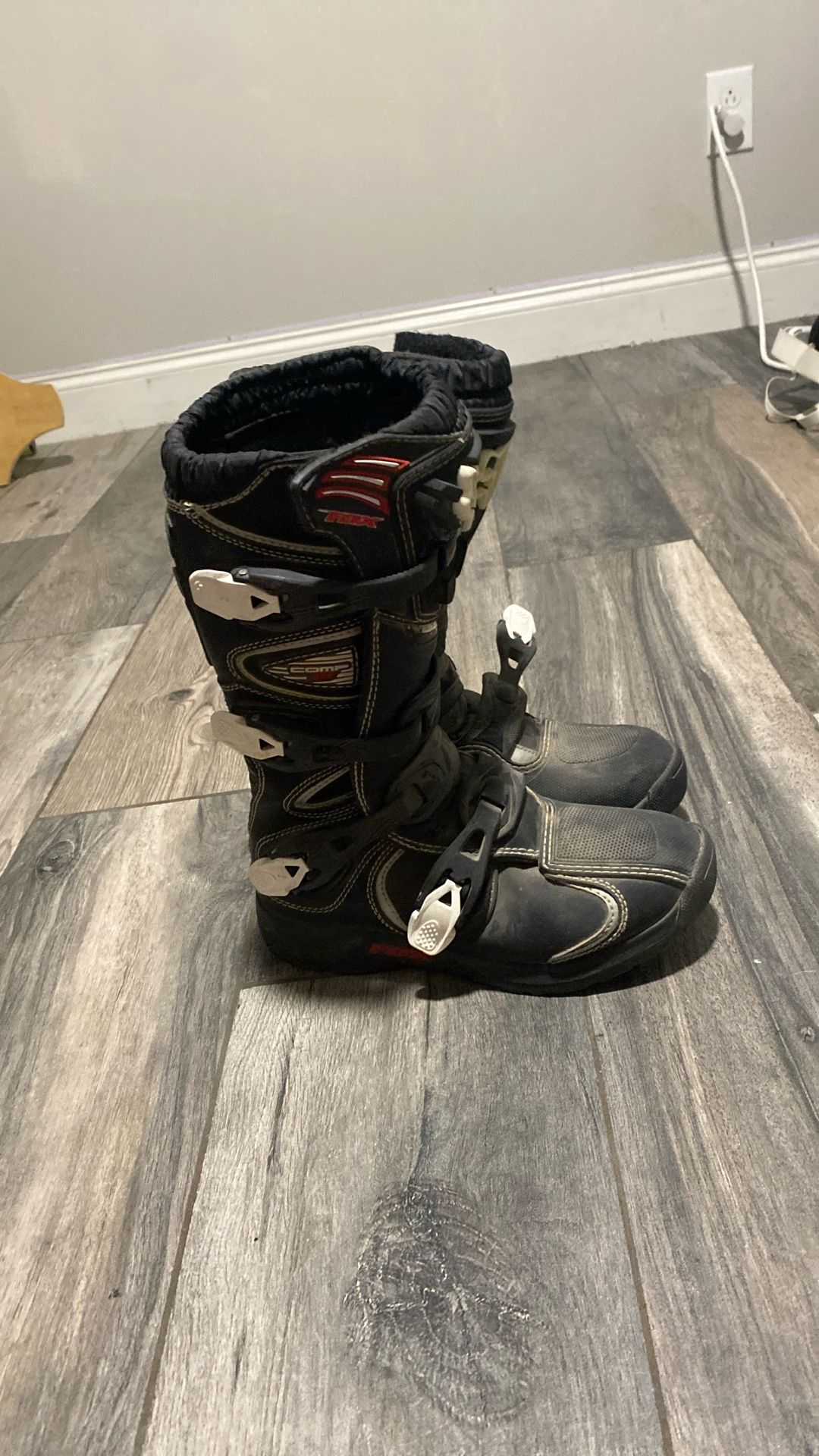 Size 6 In Womens Very Good Condition