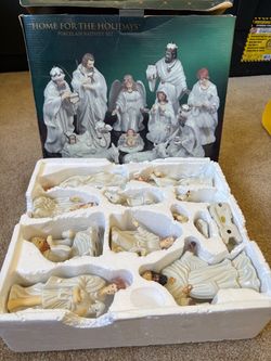 Home for the Holidays Porcelain Nativity Set