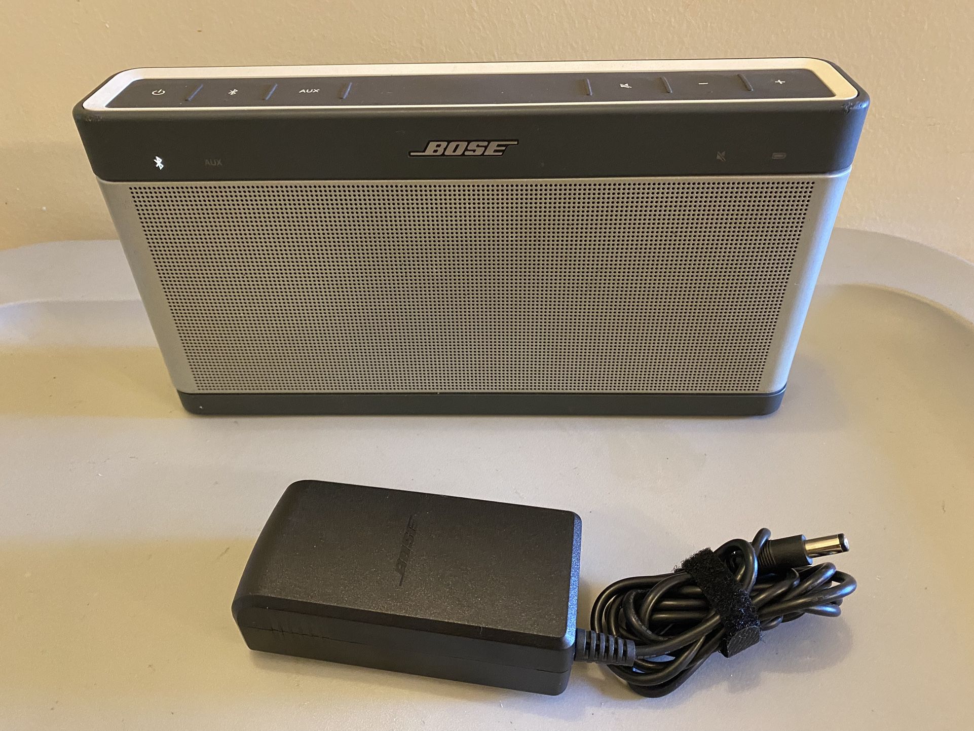 Bose Soundlink Bluetooth Speaker III