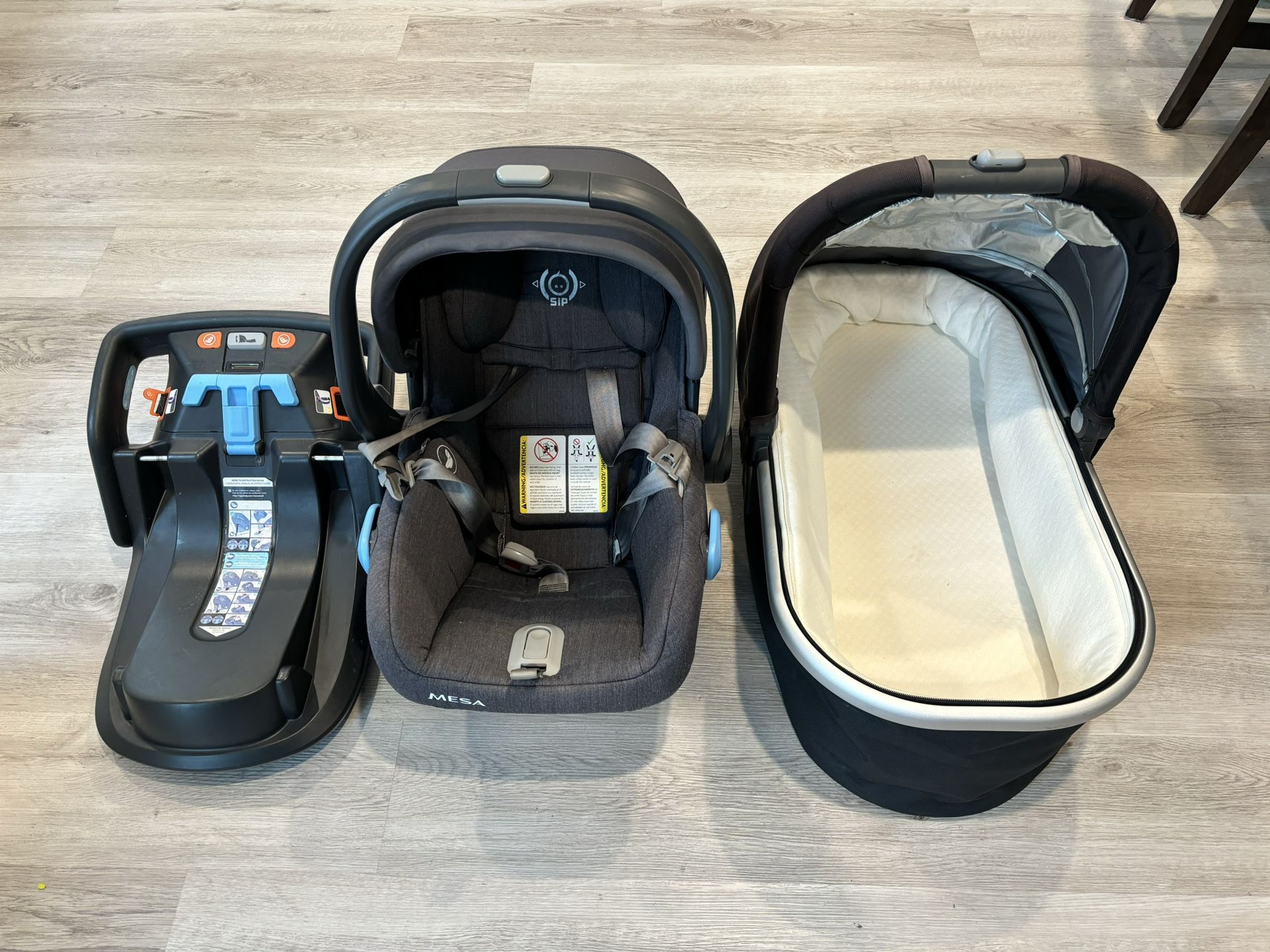 UPPAbaby Car Seat With Base And Bassinet 