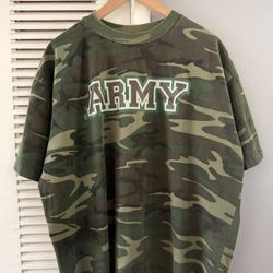 Vintage 90’s ARMY Camo T-shirt