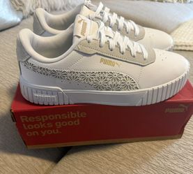 Women puma, athletic shoes