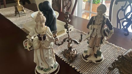 Pareja pequeña Capidimonti