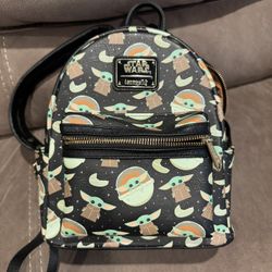 Disneyland Loungefly Star Wars Baby Yoda Backpack Purse
