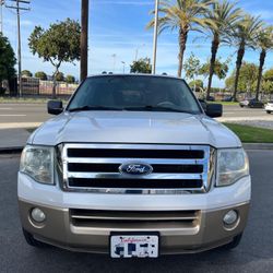 2012 Ford Expedition XLT‼️