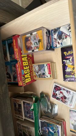 SEND OFFERS Random MLB NFL Trading Cards 