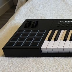 Alesis VI49 49-Key USB MIDI Keyboard – Good Condition
