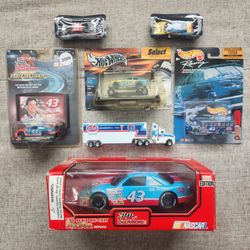 Richard Petty Motorsports diecast set