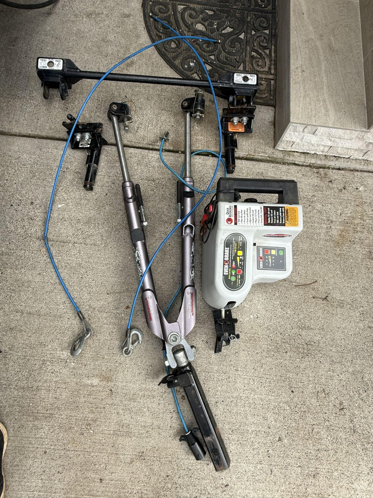 I have a roadmaster even brake system , comes with a tow master 