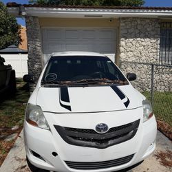 Toyota Yaris 2007 $1700