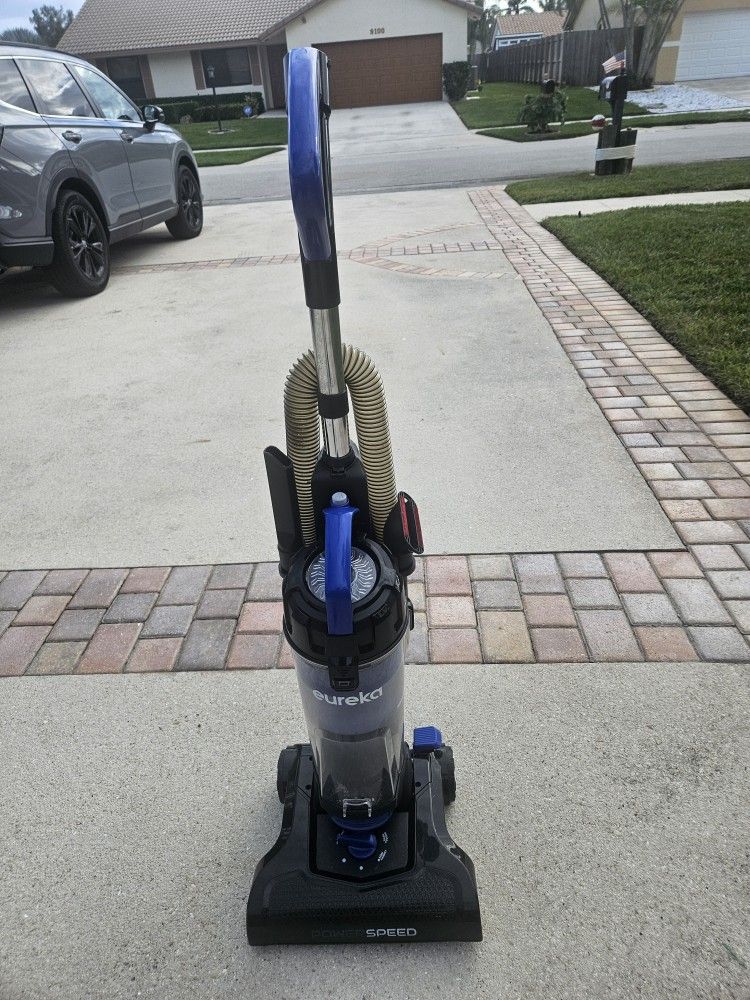 Eureka Powerspeed NEU280 Powerspeed. just 10 lbs.