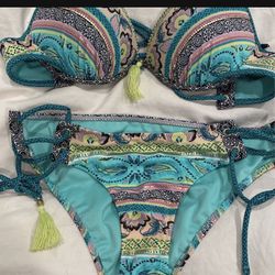 Cute Bikini Top 34B And Bottom Small
