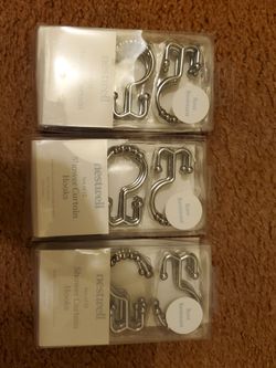 Brand New 12pc Rust Resistant Shower Curtain Hooks