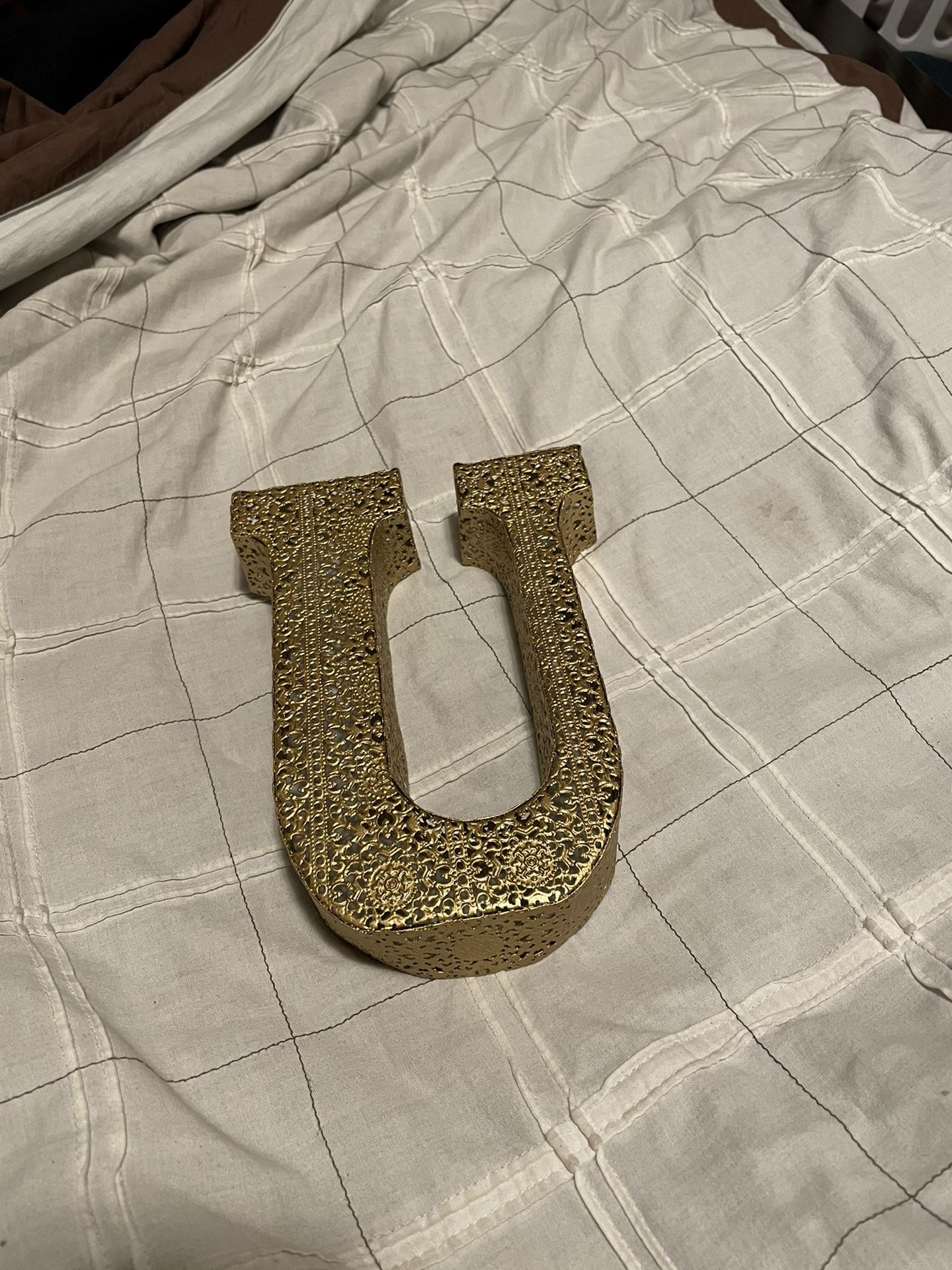 Decorative Letter U