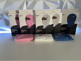 White Nike Pro Therma-FIT Hood