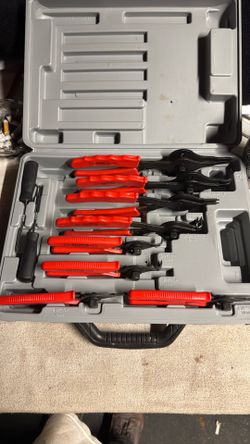 Internal and external retaining rings remover