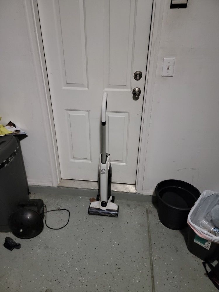 Hoover Vacuum Evolve Cordless