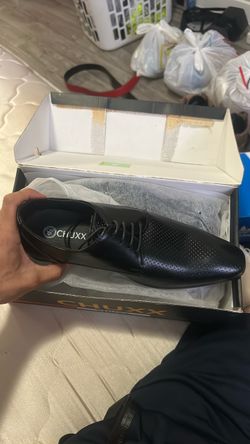 Chuxx size 8