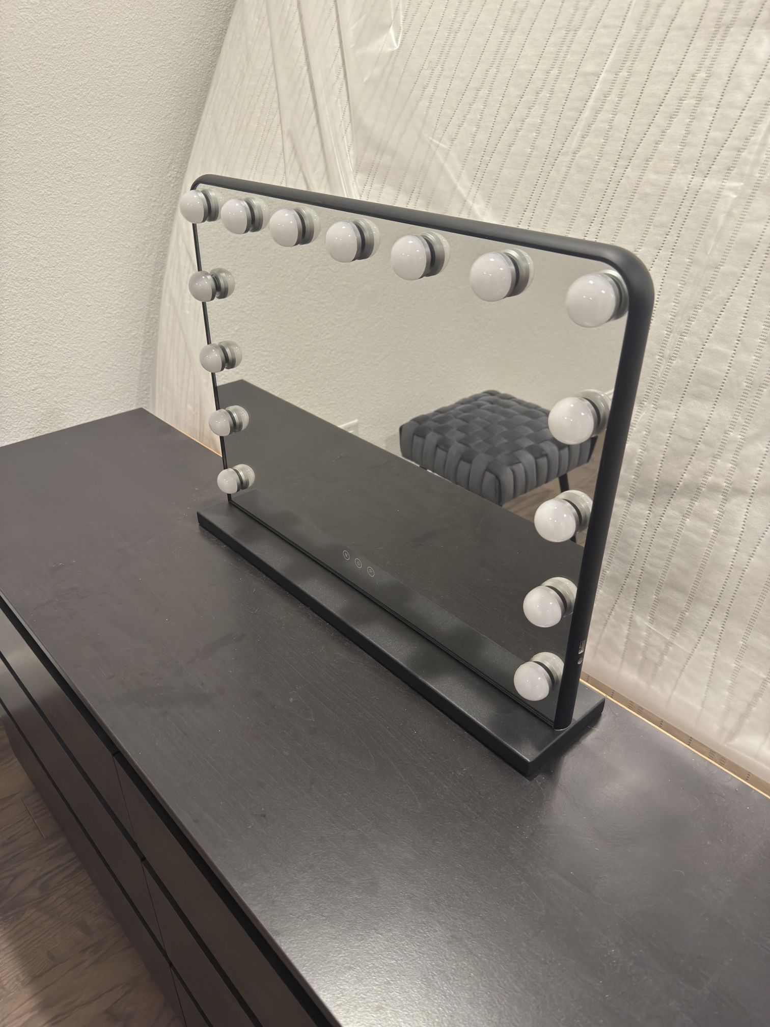 Vanity mirror with lights