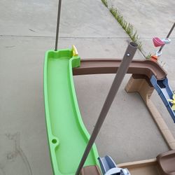 Step 2 water Play used condition durable plastic with some markings

Used condition
Description
The Pump & Splash Shady Oasis is an outdoor water acti