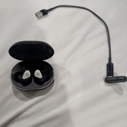 Arctic Earbuds (Xbox Edition)