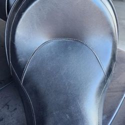 Harley Dyna Solo Seat