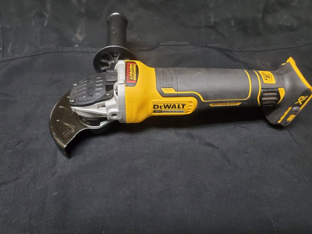 DCG413 DEWALT GRINDER $110 OBO