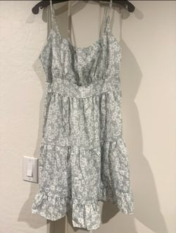 Cute Light Green Floral Summer Dress - *New Without Tags!*
