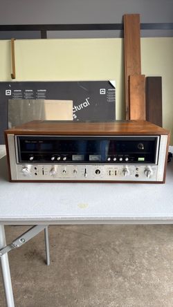 Sansui 9090 Stereo Receiver Needs Serviced