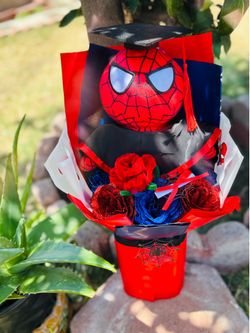 Spider-Man  🕷️ graduation bouquet 💐