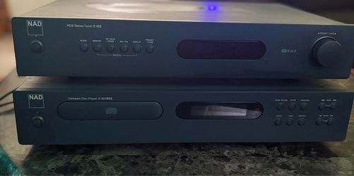 NAD C 422 RDS Stereo Tuner and a NAD C 521BEE Compact Disc Player.