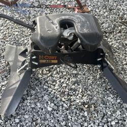 Curt A25 Trailer Hitch