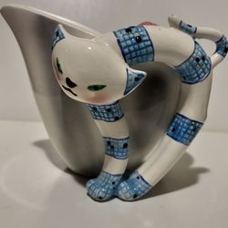 Teapot Cat Design Made In Japan Pre-Owned Blue White And Red Color