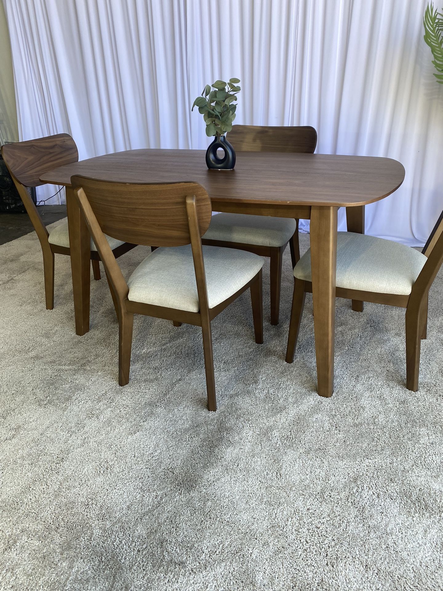 Point Reyes 5-piece Dining Set