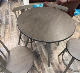 Sorrento dining room only $499