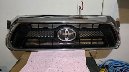 2013 Tacoma grill