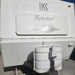 2006 Komfort Travel Trailer