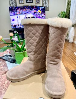 MK  boots size 7