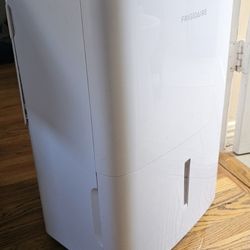 Frigidaire 50-Pint High Humidity Dehumidifier (Model FFAD5033W1)