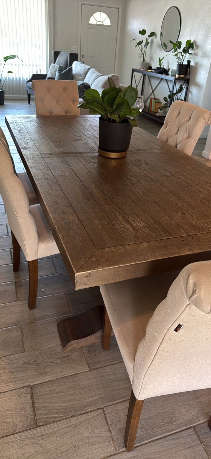 Table And Chairs 