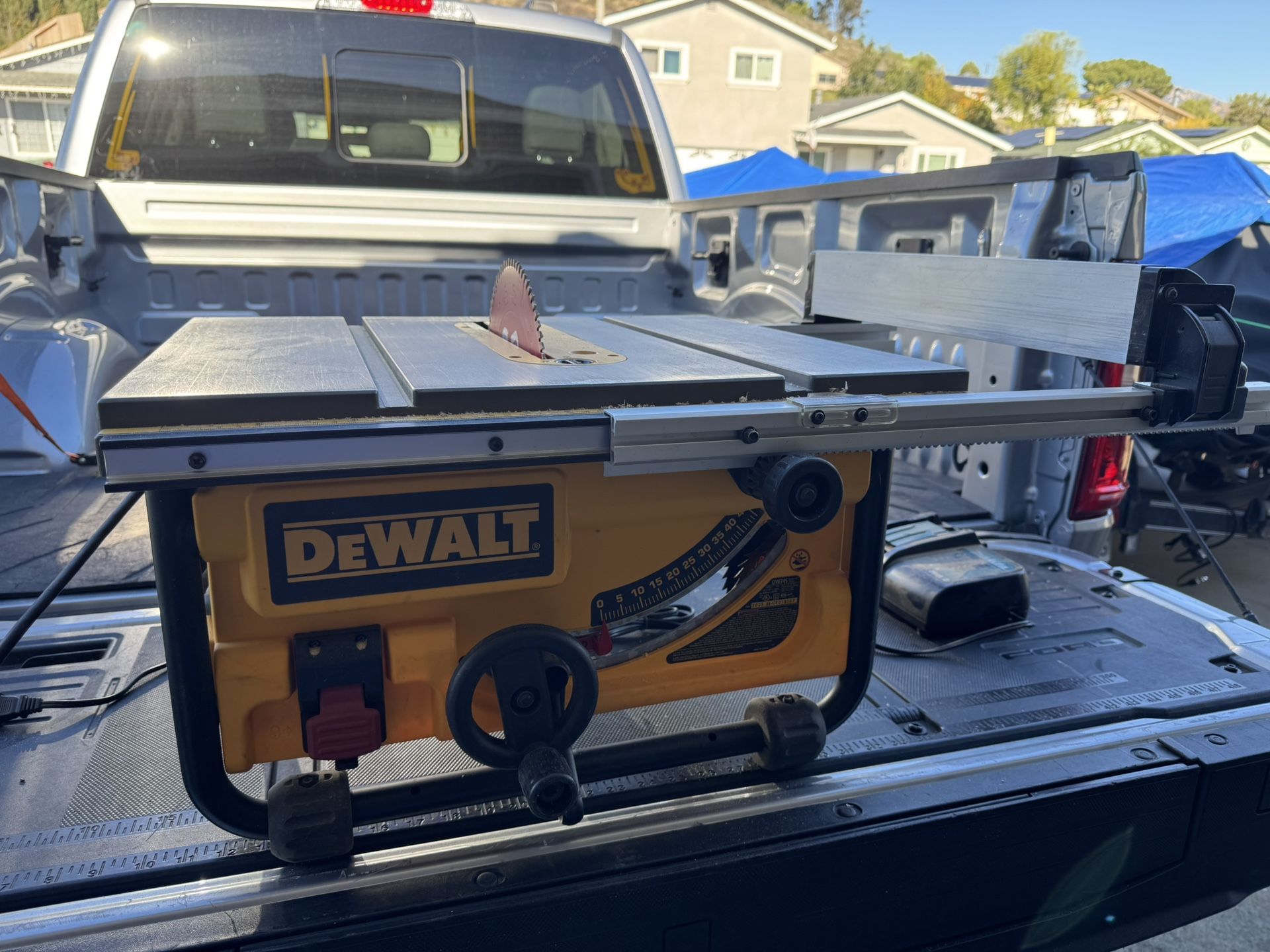 Dreamt  DW 745-10 Compact Job site Table Saw