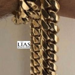 New 18k Yellow Gold Cuban Link Chain and Bracelet 