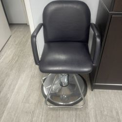Hair Styling Chair 